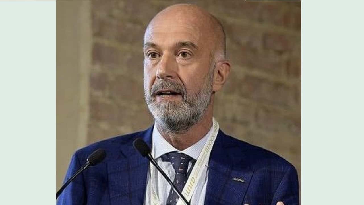 Il punto sulla disciplina dell’obbligo vaccinale nel rapporto di lavoro. Considerazioni all’indomani della conversione del decreto legge 44/2021 di Marcello Basilico   