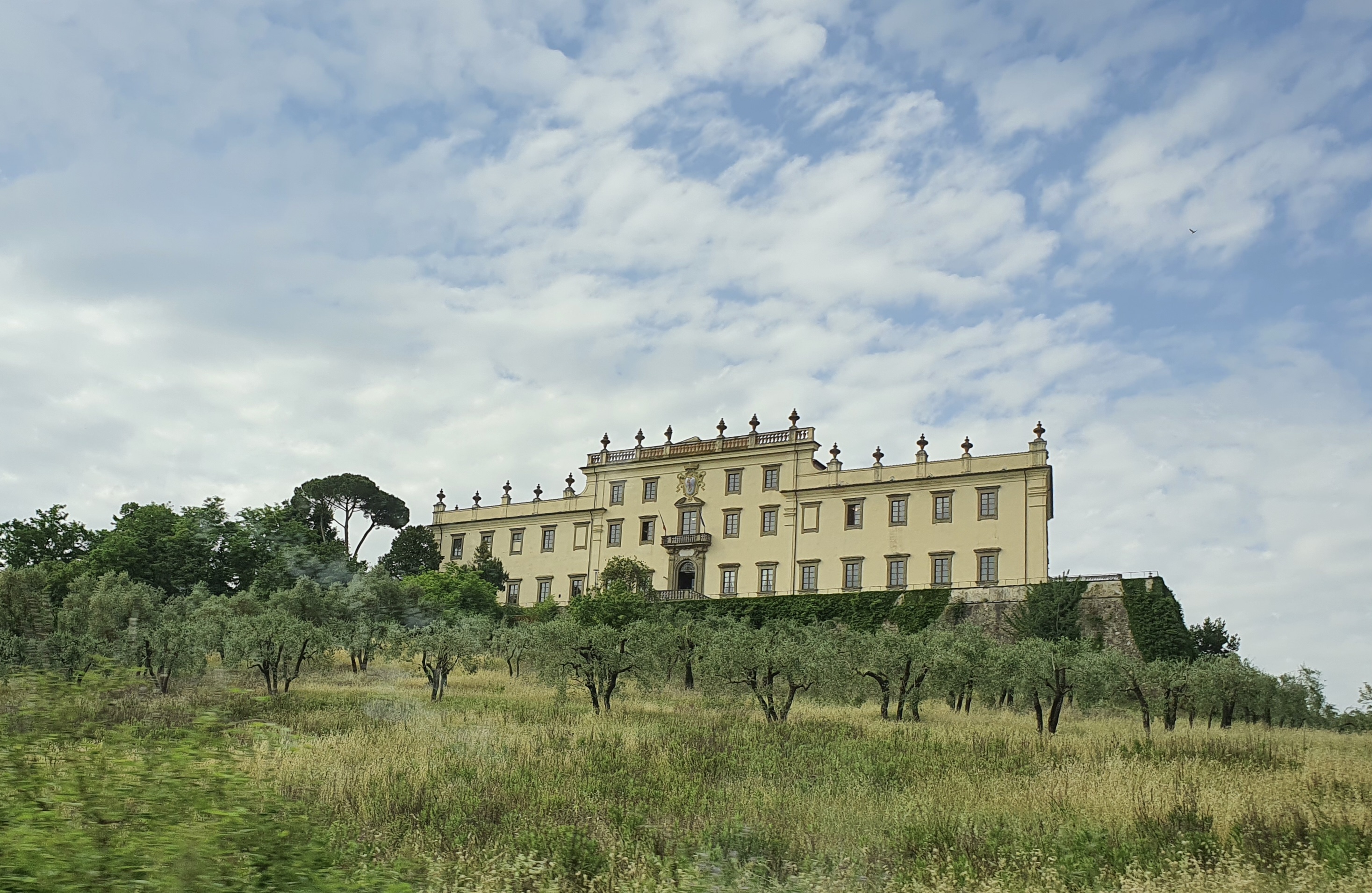 ​I corsi di preparazione al concorso e il futuro ruolo della Scuola Superiore della Magistratura di Costantino De Robbio*