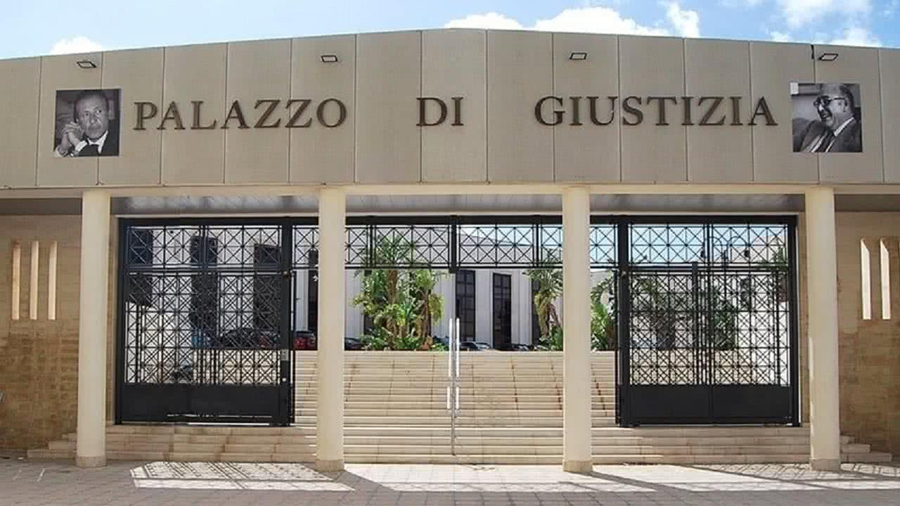 Marsala. Tribunale di un'altra Italia di Francesca Bellafiore