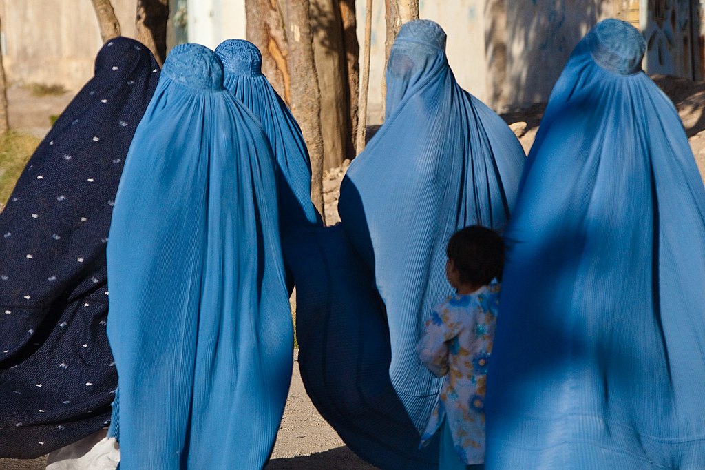 Il decalogo dell’oppressione