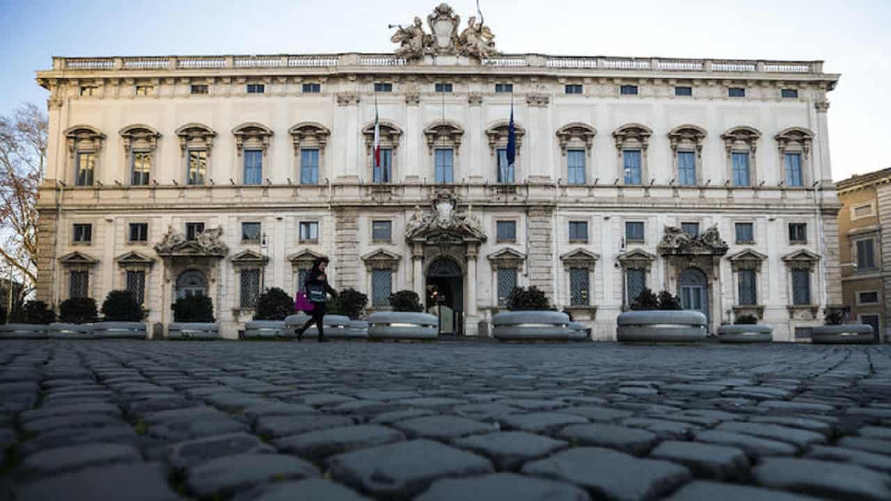 La Corte Costituzionale chiama il Parlamento sulle modifiche in tema di diffamazione secondo il "modello Cappato"(a proposito di Corte cost.n.132/2020)