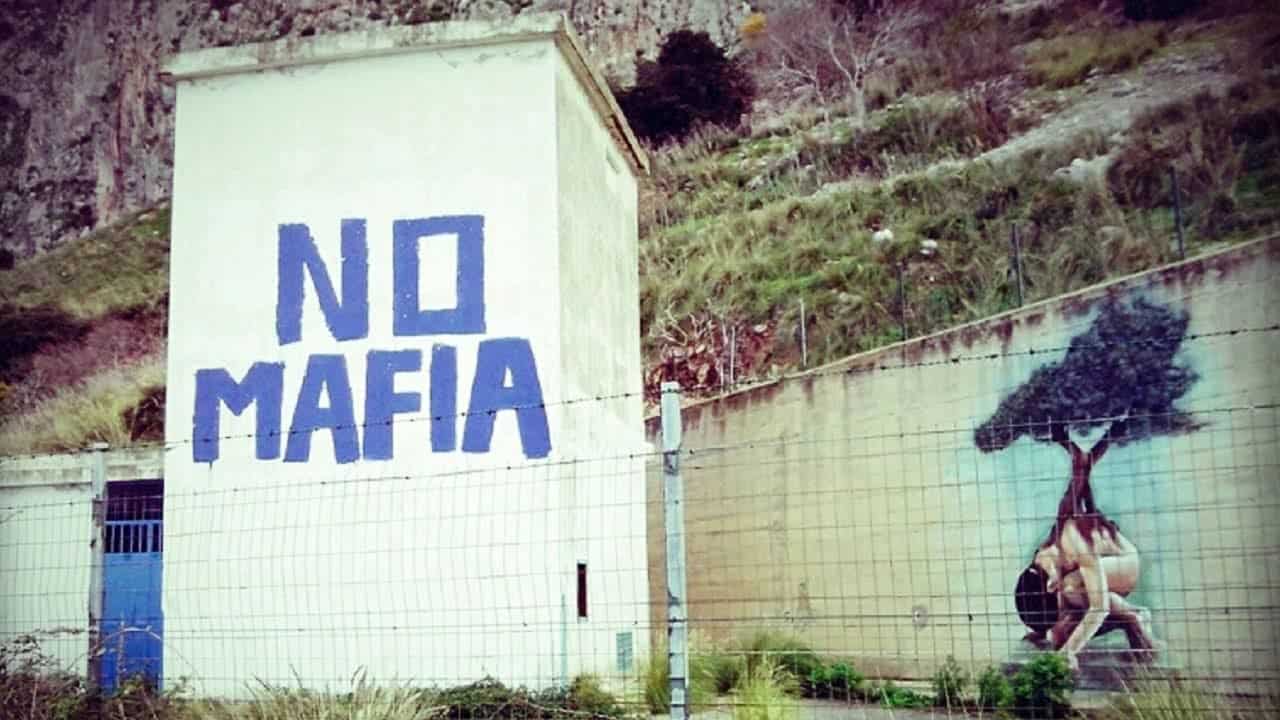 Le Sezioni Unite sull'aggravante dell'agevolazione mafiosa e sul concorso esterno di Andrea Apollonio