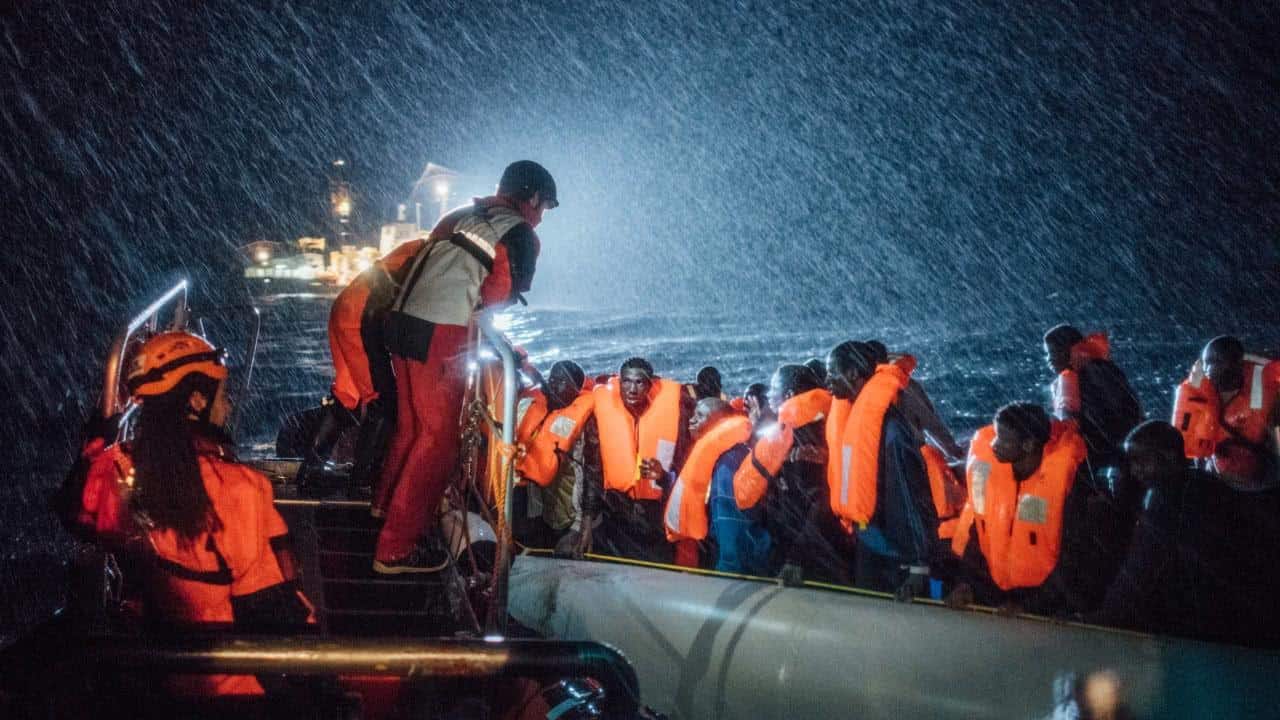 I diritti fondamentali sono diritti di tutti?  Uguaglianza,  solidarietà e stereotipi nel trattamento dei migranti.