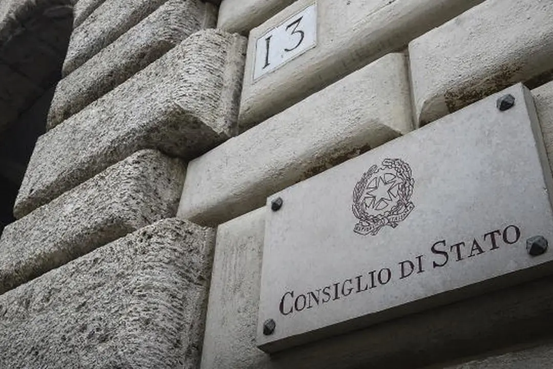 Alcuni chiarimenti in merito all’autotutela doverosa di cui all’art. 21 nonies, comma 2 bis, l. n. 241 del 1990 (nota a Cons. Stato, Sez. II, 2 novembre 2023, n. 9415)