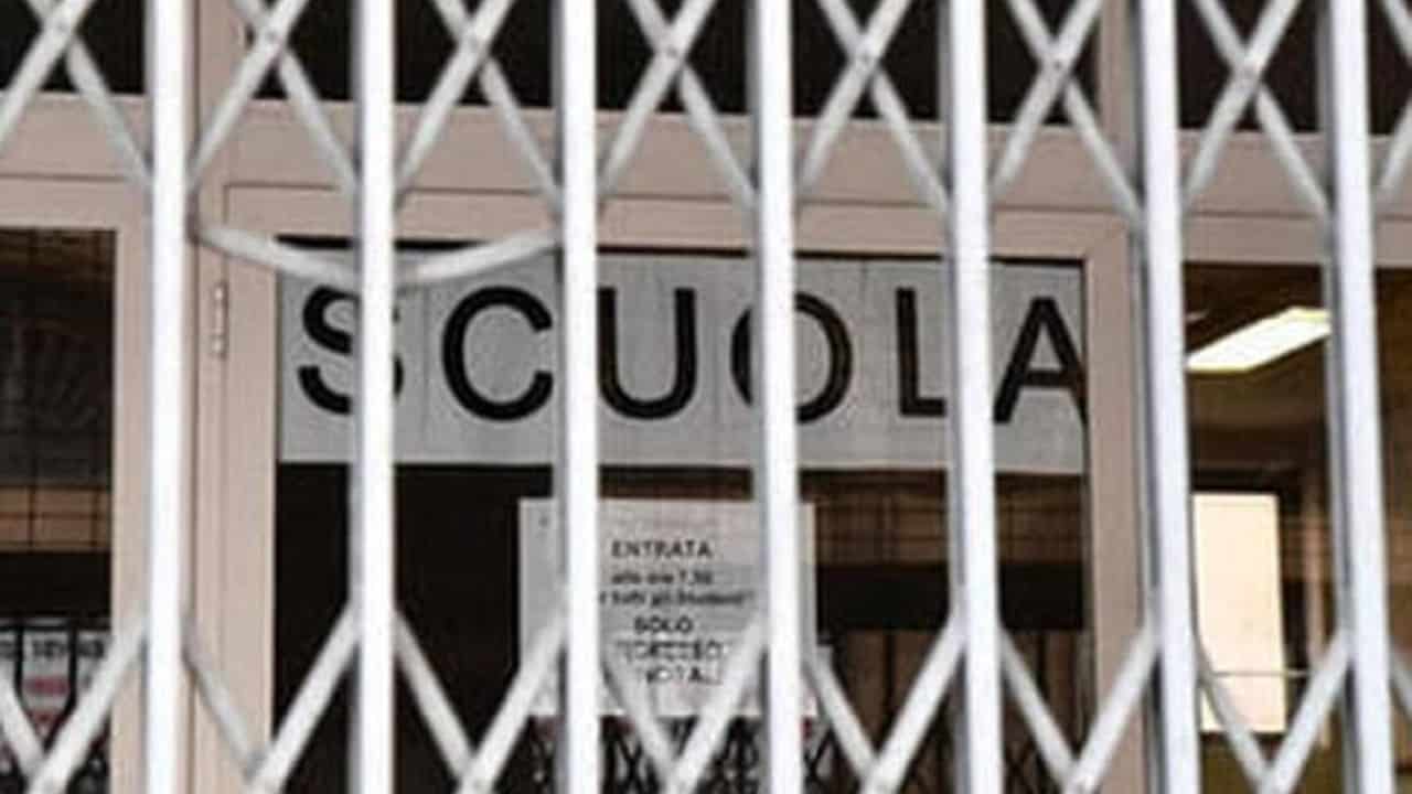 Regioni, scuola e COVID-19: il Giudice Amministrativo tra diritto allo studio e tutela della salute (Nota Cons. Stato 6453/2020)