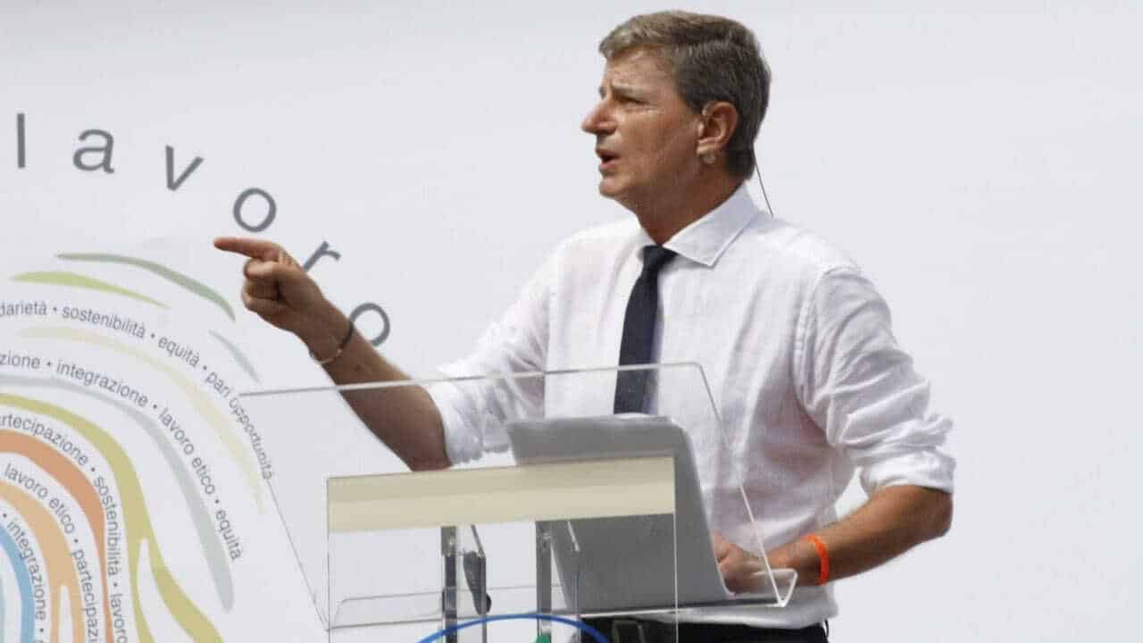 Sanatoria dei clandestini: tanti buoni motivi per dire sì