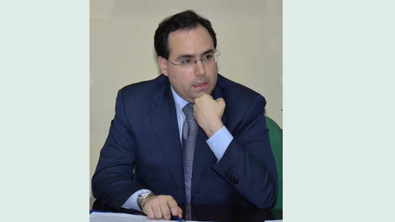 Il “canto di natale” del legislatore: la non impugnabilità dell’estratto di ruolo