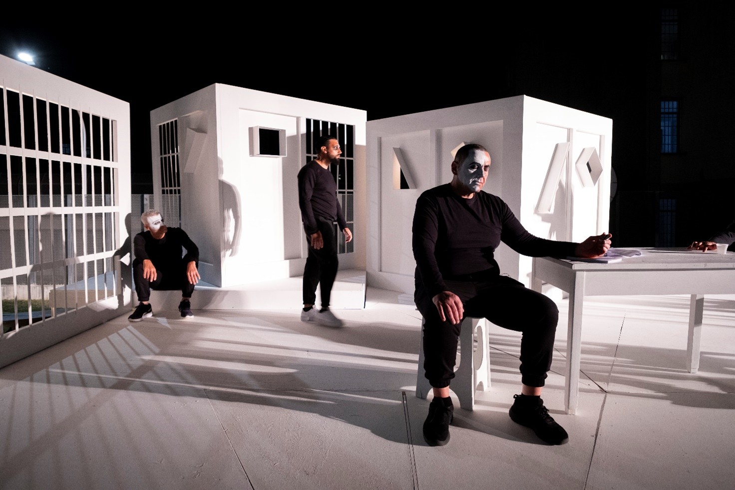 Il carcere come detonatore di bellezza. Il nostro Manifesto futurista tra scena e resistenza