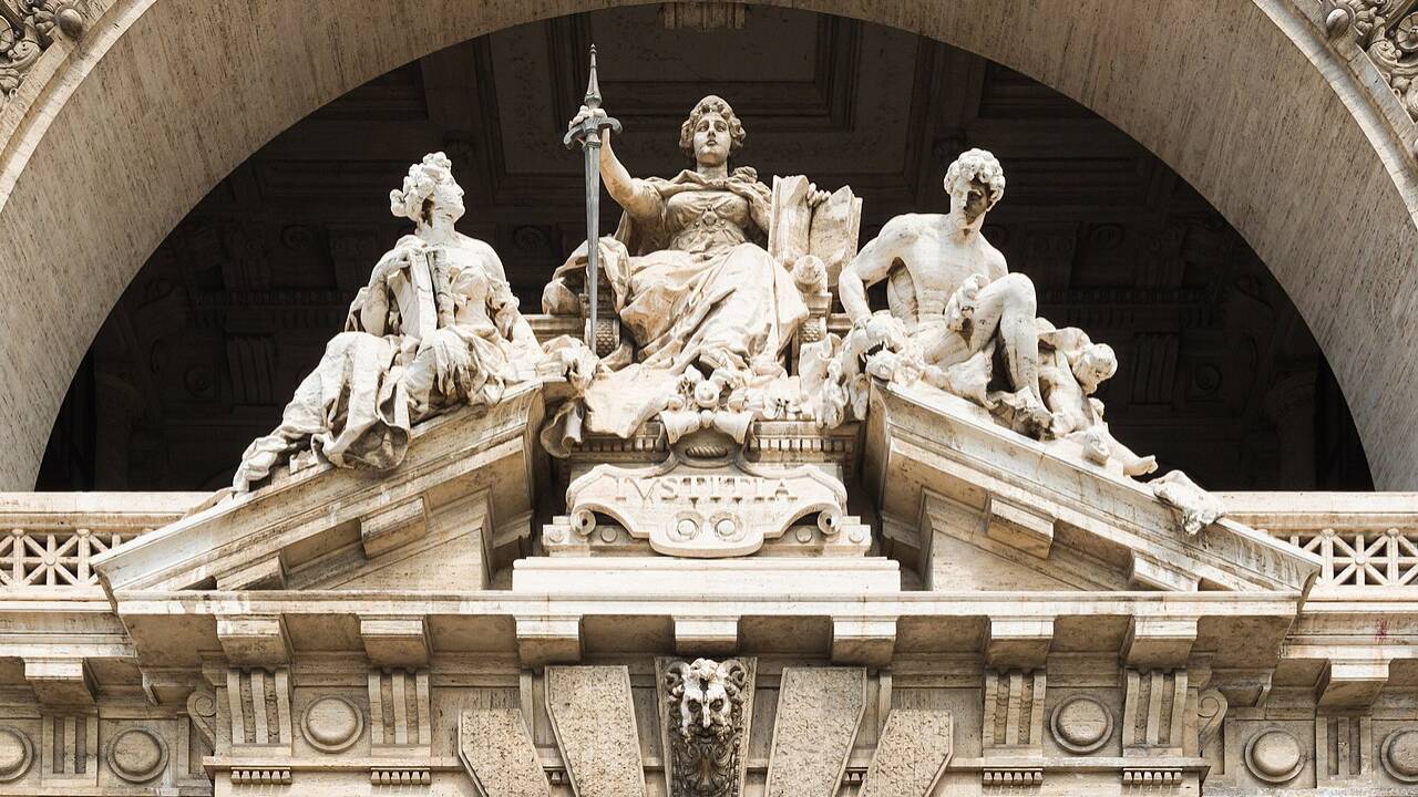 Il traffico di&nbsp;influenze illecite e&nbsp;la&nbsp;successione di&nbsp;leggi&nbsp;penali nel&nbsp;tempo