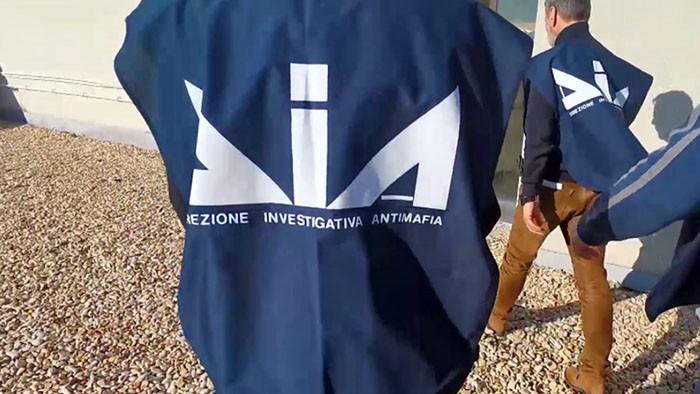 Danni, danni a cascata nell’interdittiva antimafia illegittima (nota a CGRS n. 233/2024)