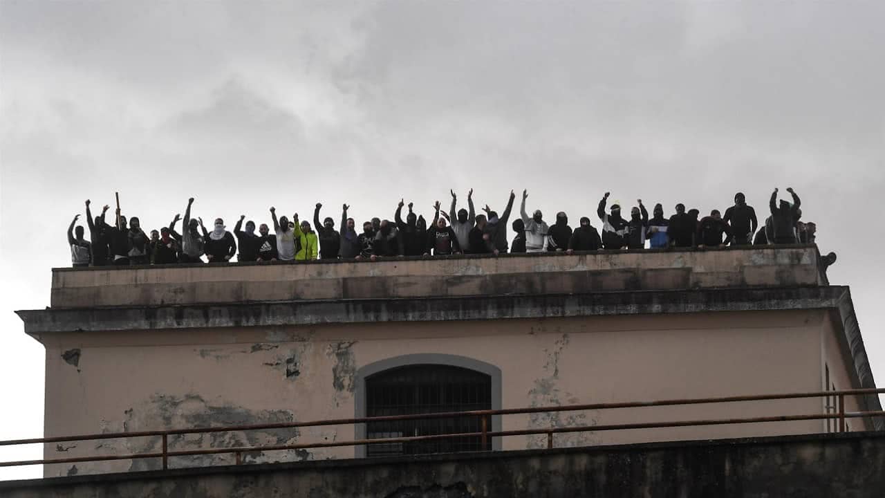 Il carcere nello specchio di un’emergenza   di Mauro Palma